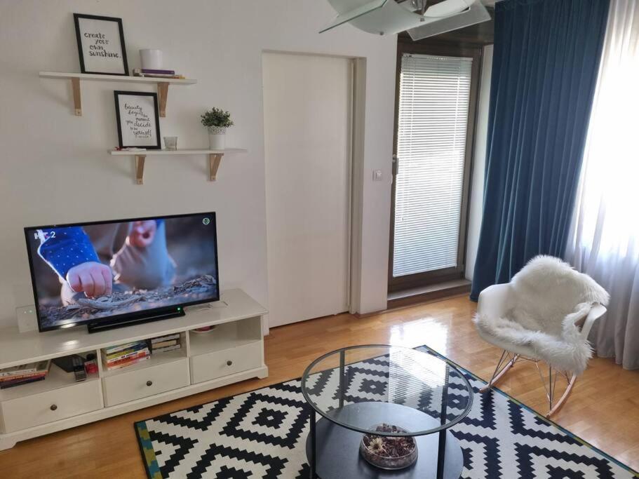 Mss Spot Appartement Zagreb Buitenkant foto